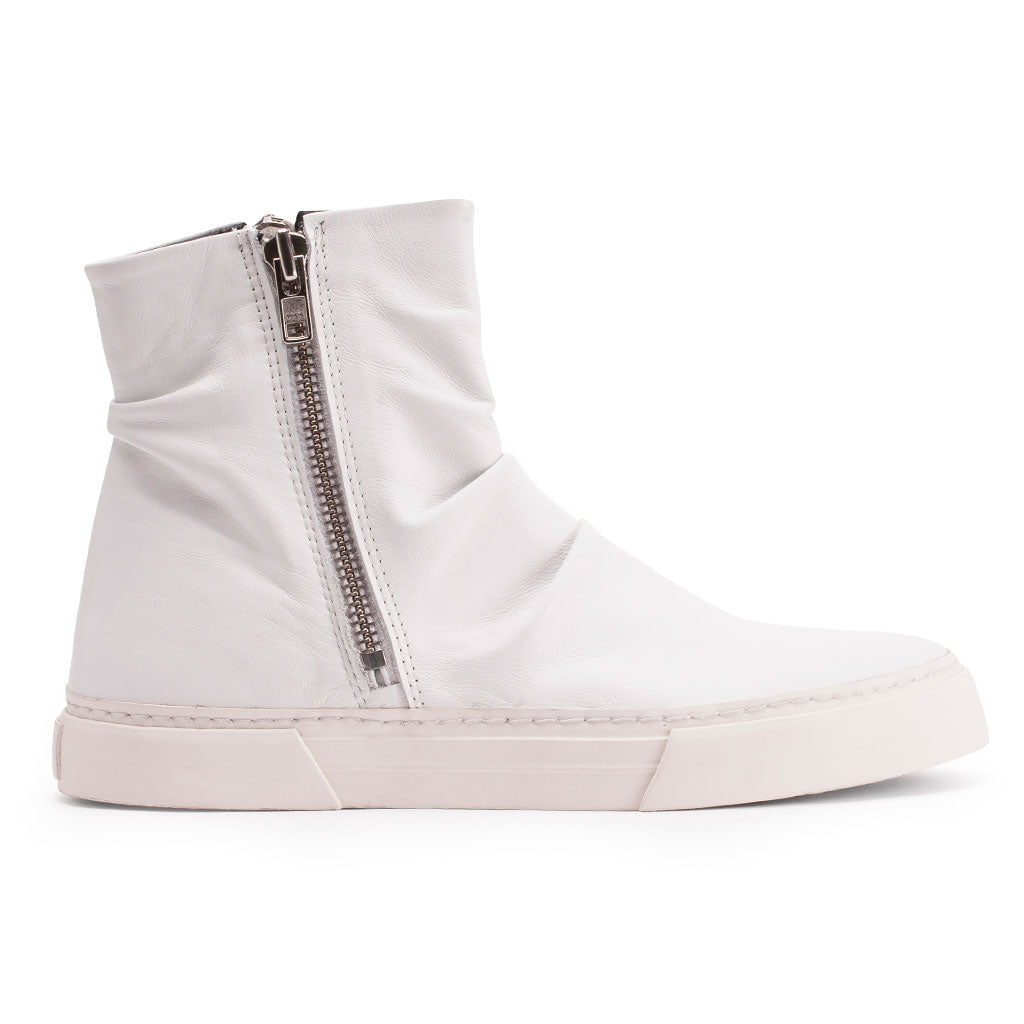 Flysteppers White Leather Boots