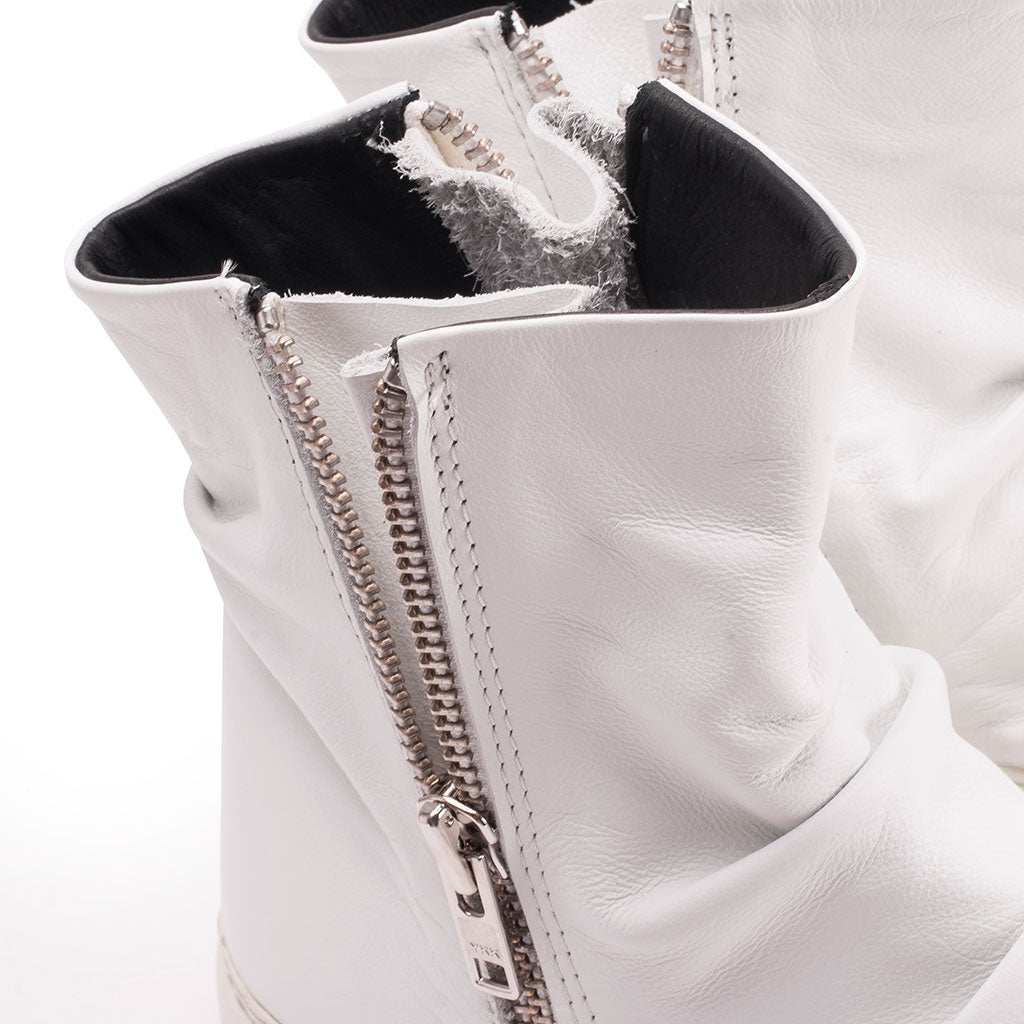 Flysteppers White Leather Boots