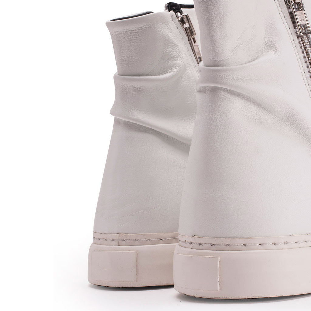 Flysteppers White Leather Boots